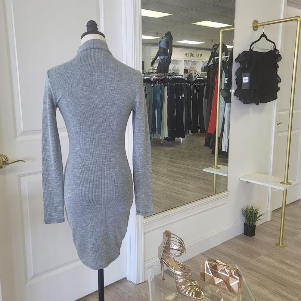 Grey Ribbed Fitted Dress - Picture 2 of 3
